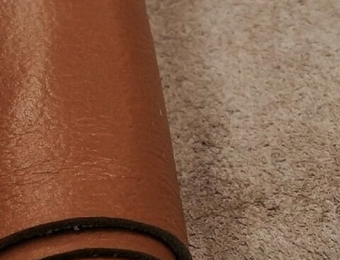 REED Leather HIDES 8 inches X 11 Inches, Rust Cow Skins Various Colors /& Sizes